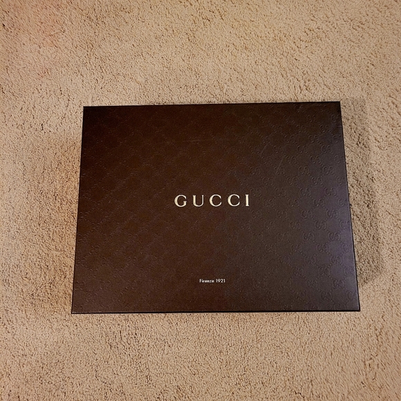 Gucci Shoe Box - Picture 1 of 3